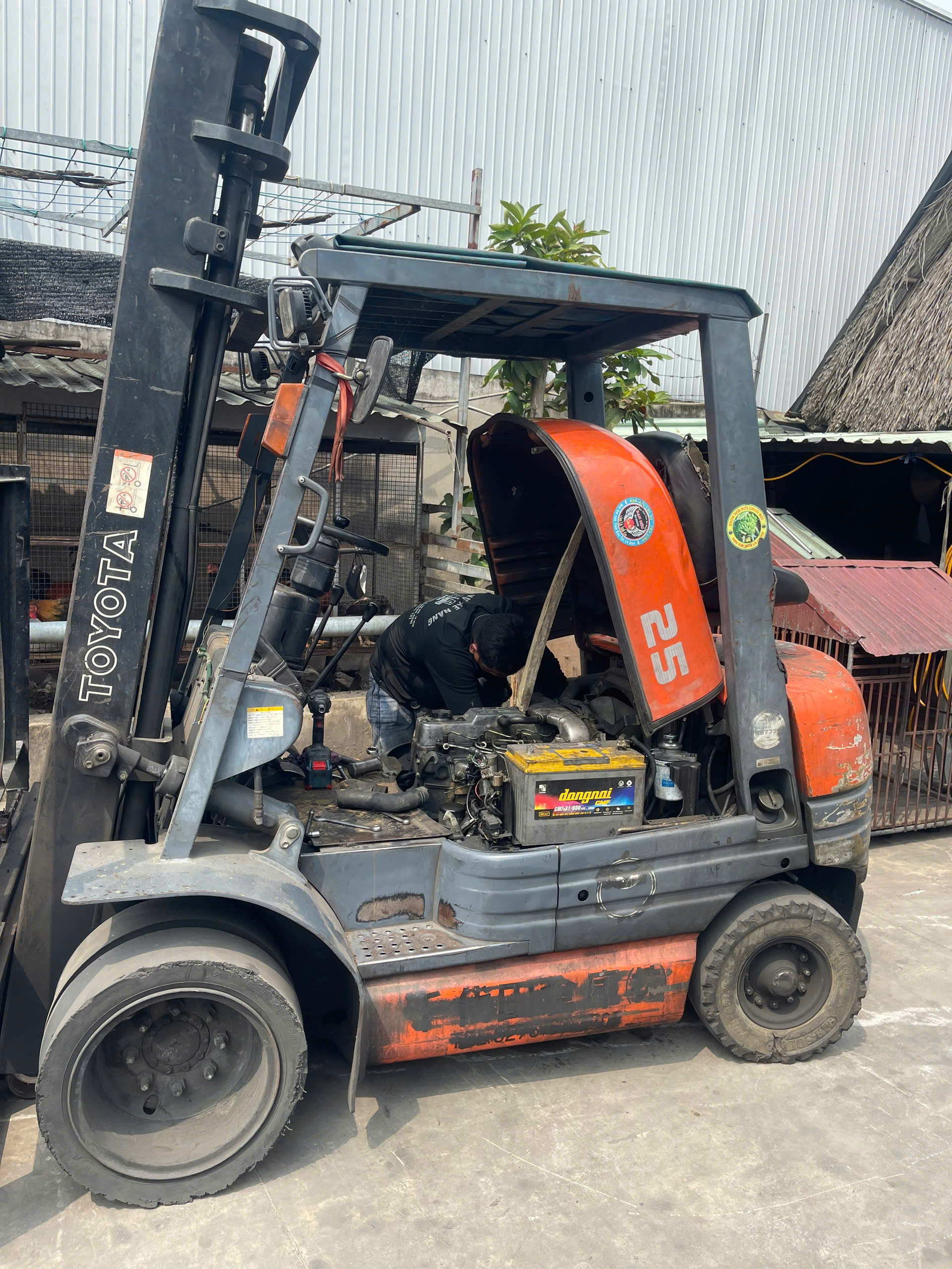 Dịch vụ sửa chữa xe nâng tại Bình Dương uy tín.