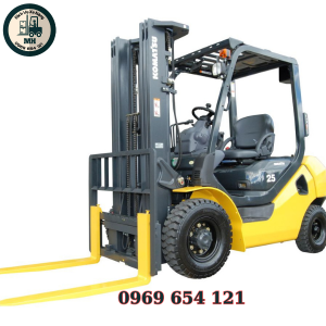 Xe nâng dầu komatsu 2,5 tấn