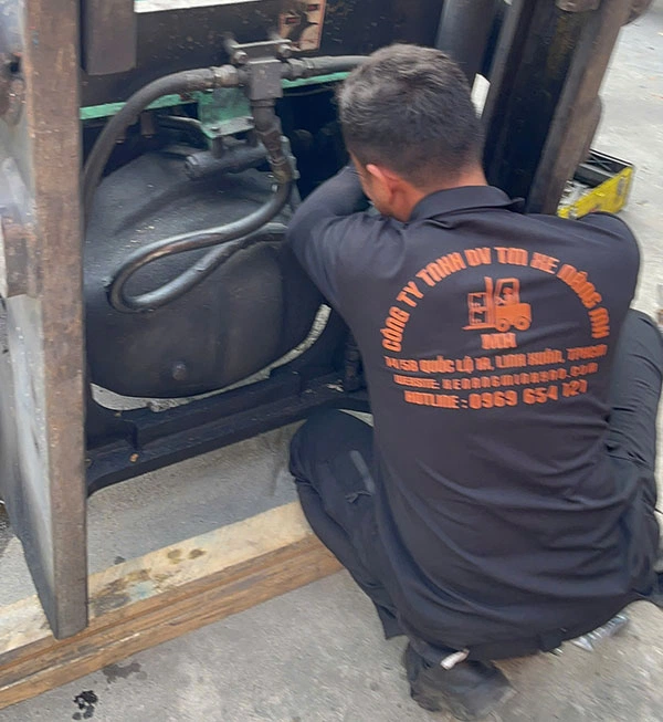 ky-thuat-sua-xe-nang-tai-long-an-tan-noi