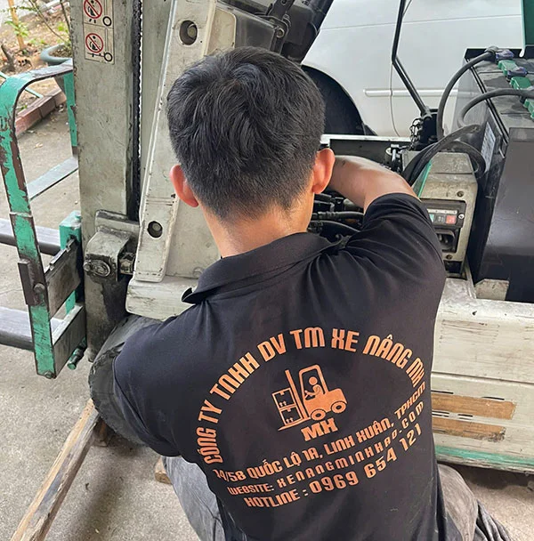 sua-xe-nang-dien-tai-long-an