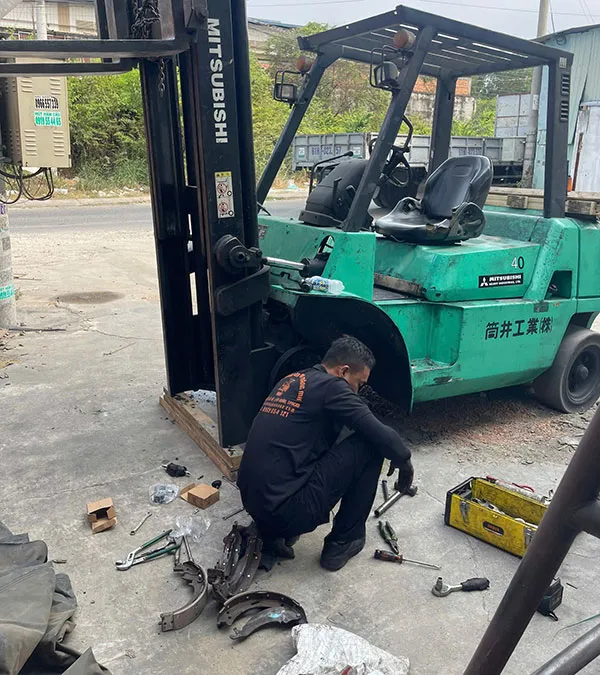 sua-xe-nang-tai-dong-nai-tan-noi