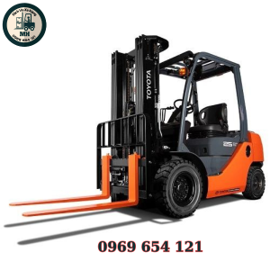 Xe nâng động cơ 3.5 tấn - 5 tấn Toyota 8 Series