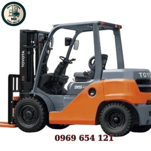 Alternative view of Xe nâng động cơ 3.5 tấn - 5 tấn Toyota 8 Series