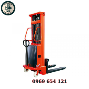 Xe nâng điện bán tự động 1-1.5 tấn CTD