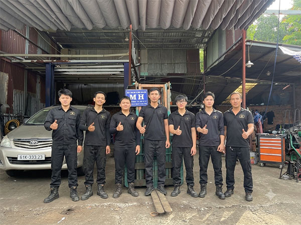gioi-thieu-cong-ty-xe-nang-minh-hao-1
