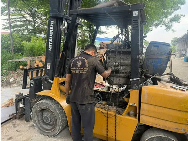 CÔNG TY TNHH DỊCH VỤ THƯƠNG MẠI XE NÂNG MINH HẢO